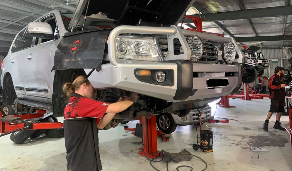 A photo of Renmark Auto Service mechanics.